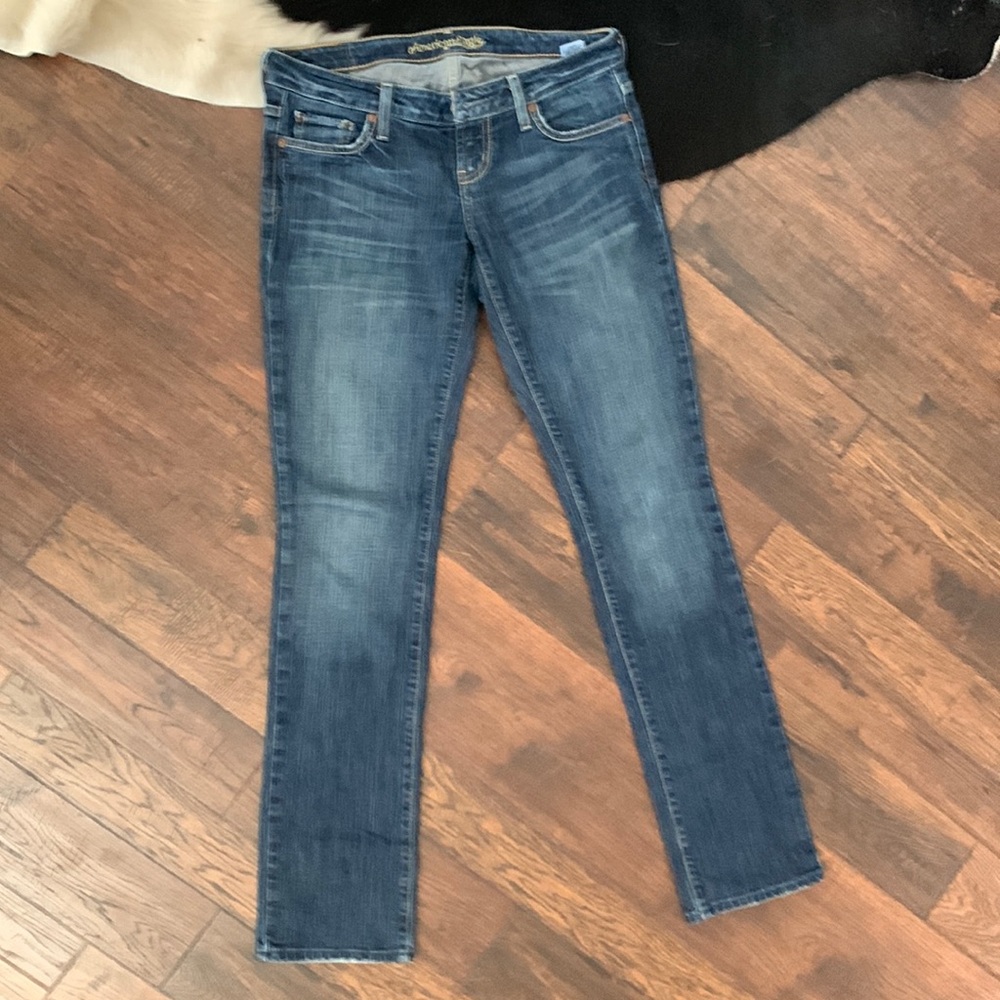 American eagle straight leg size 4 jeans